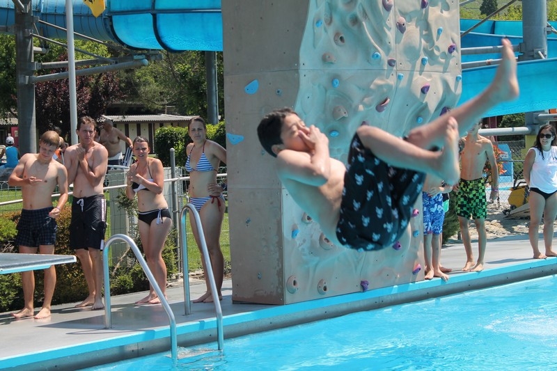 Village Camps International Summer Camp Leysin, Switzerland 2026-08-15 https://www.villagecamps.com/journals_admin/images/682-1-pool day (38).jpg